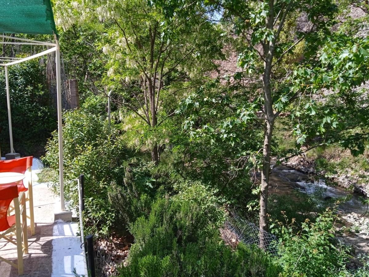Guesthouse Eleftherios Kalavryta Exterior photo